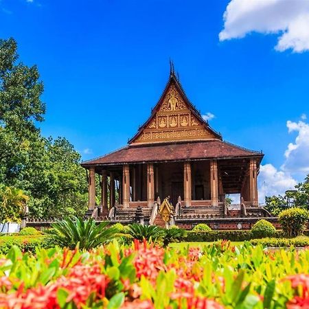 Lani'S House By The Ponds Hotel Vientiane Buitenkant foto