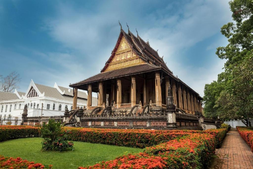 Lani'S House By The Ponds Hotel Vientiane Buitenkant foto
